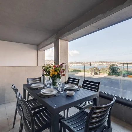 Beachfront 9Ten11 Maisonette W Terrace By Homely Mellieha Exterior photo
