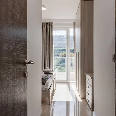 Beachfront 9Ten11 Maisonette W Terrace By Homely Mellieha Exterior photo