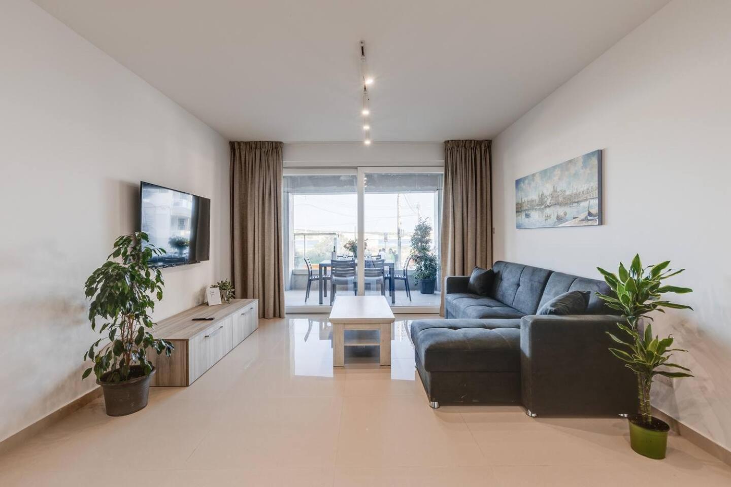 Appartement Beachfront 9ten11 Maisonette W Terrace By Homely *